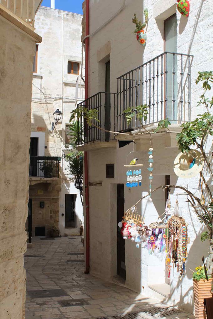 Ruelle Polignano a Mare