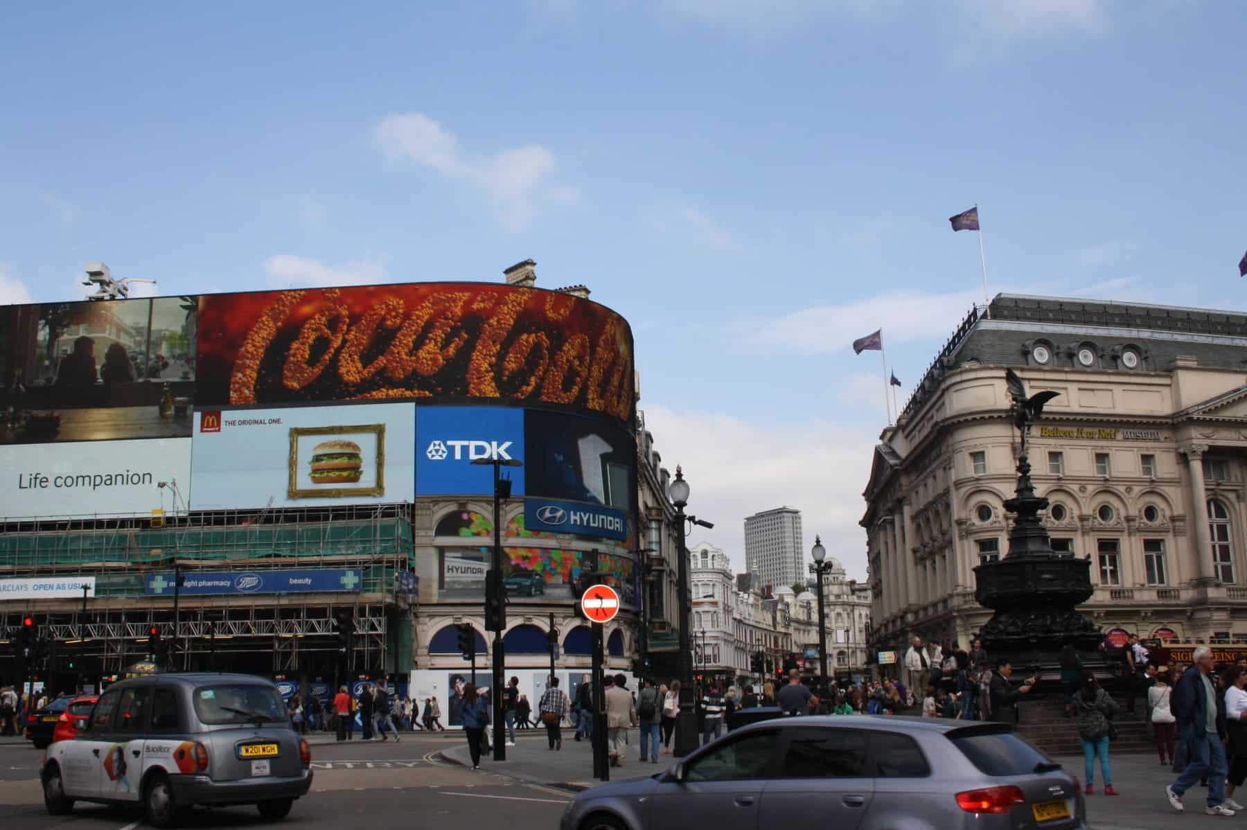 Piccadilly Circus à Londres