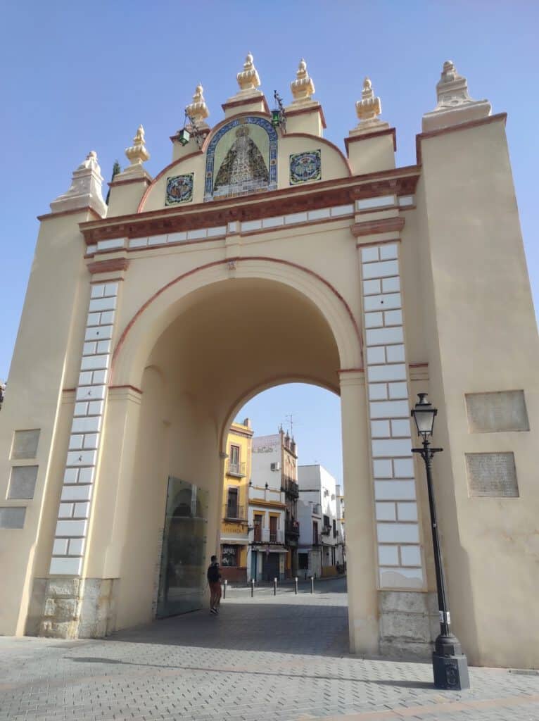 L'arc dans le quartier de Macarena à Séville